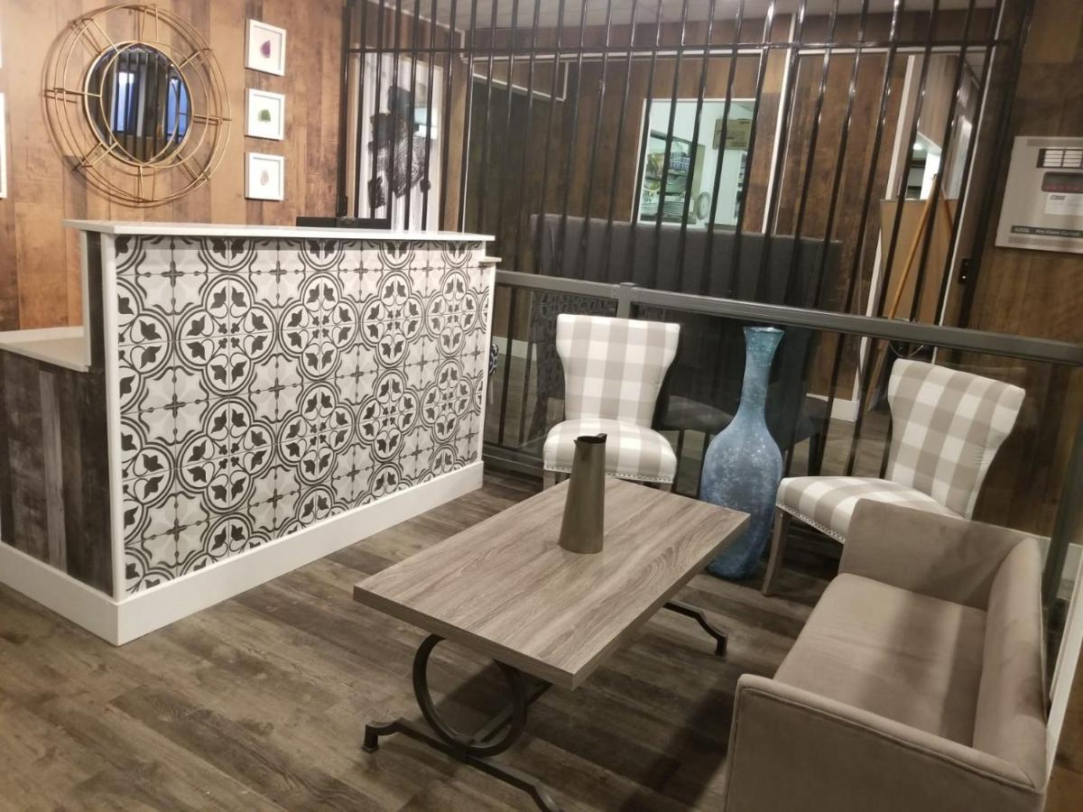 7 Day'S Hotel Lamont Kültér fotó